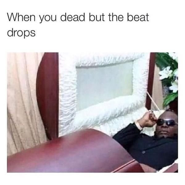 Негры с гробом