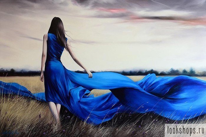 Девушка в синем