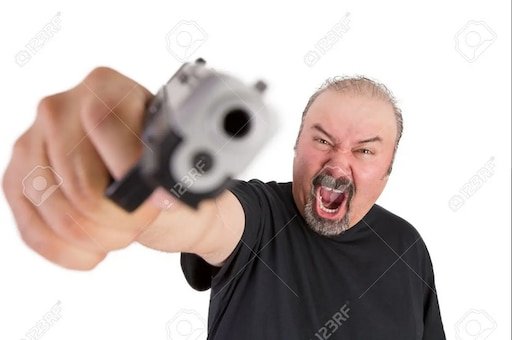 Злой мужик с пистолетом