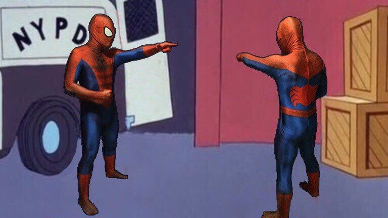 Человек паук показывает на человека паука