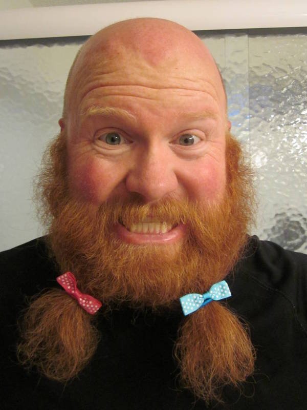 Лысый с рыжей бородой