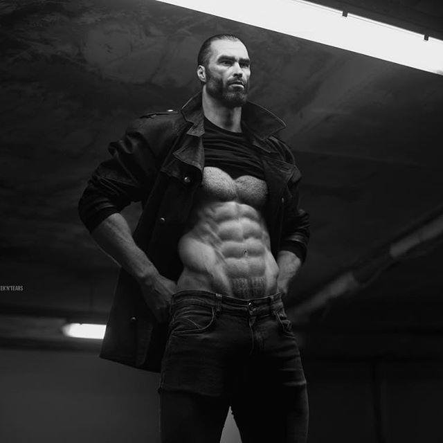 Эрнест Халилов гигачад