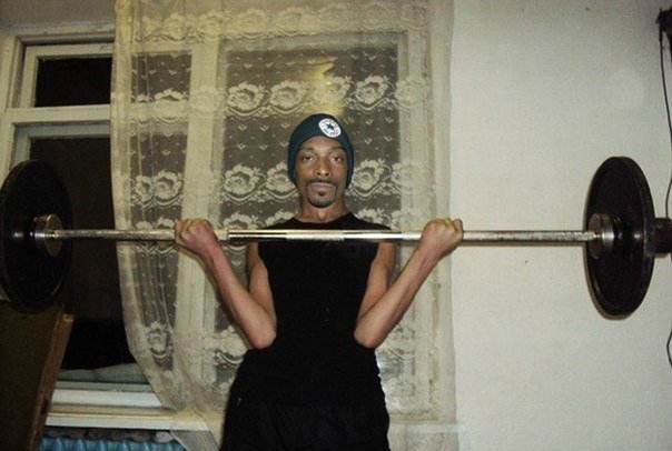 Негр со штангой