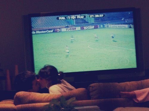 Вечер перед телевизором