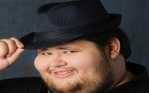 Толстячок в шляпе