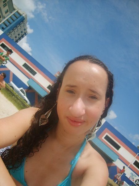 Девушки с большими носами