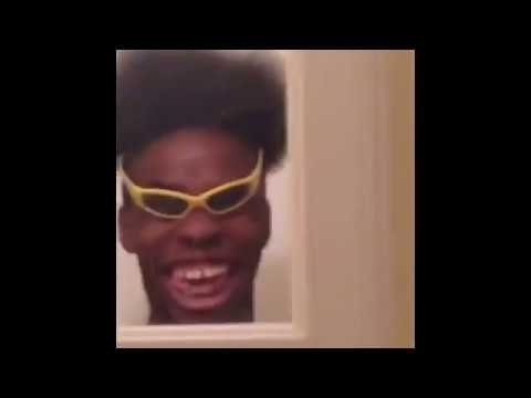 Негр в очках