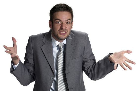 Мужчина возмущается