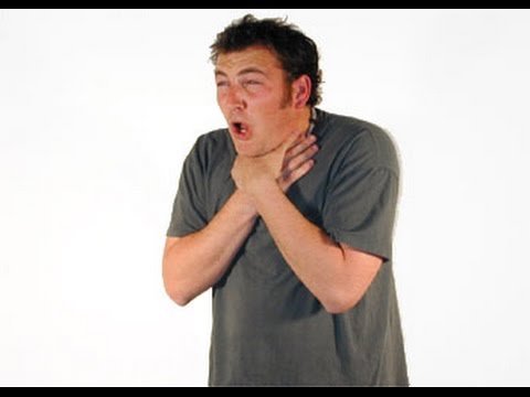 Человек подавился