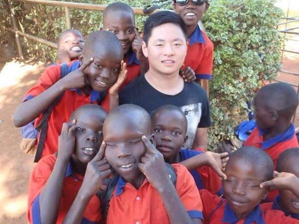 Человек негр