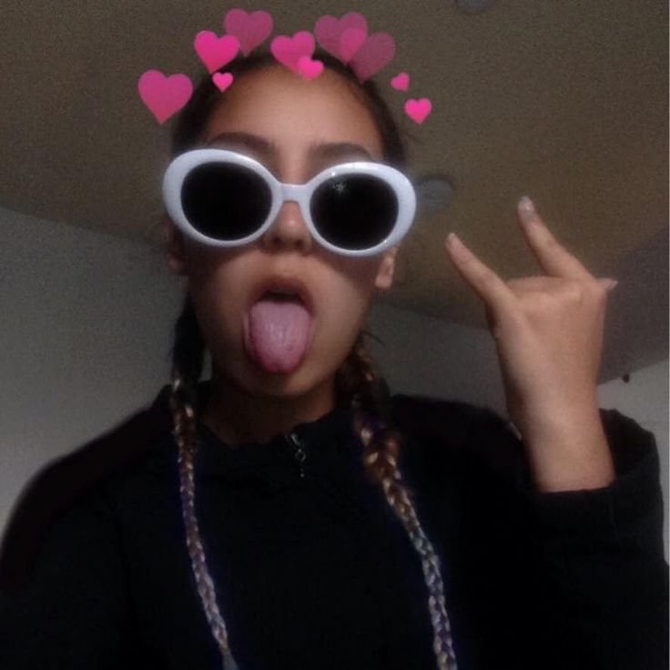 Сохры девушки в очках