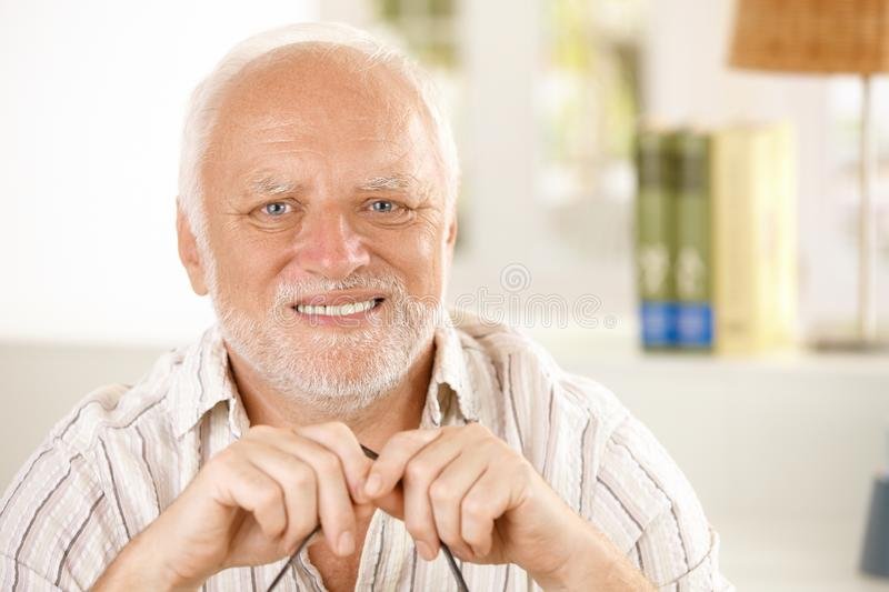 Дед Гарольд Мем