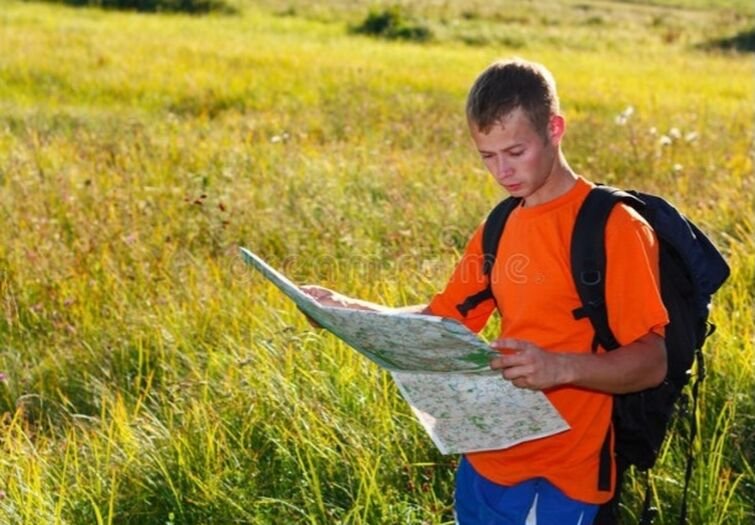 Человек потерялся в поле