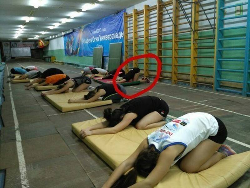 Шпагат демотиватор