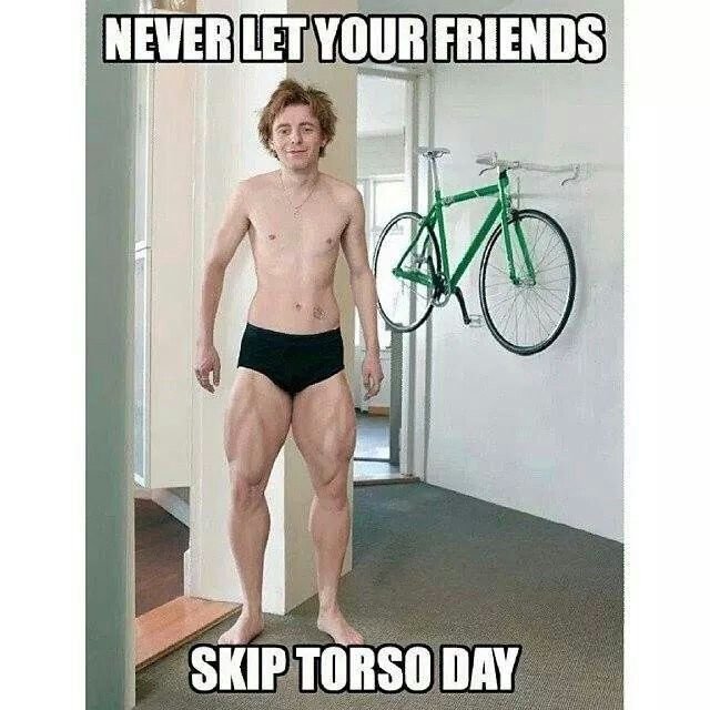 Накаченные ноги велосипедиста