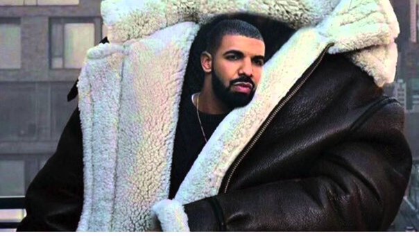 Негр в пуховике