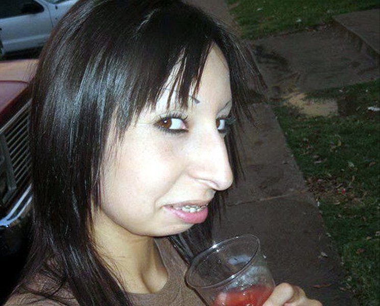 Носатые девушки