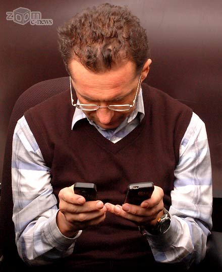 Мужчина с телефоном