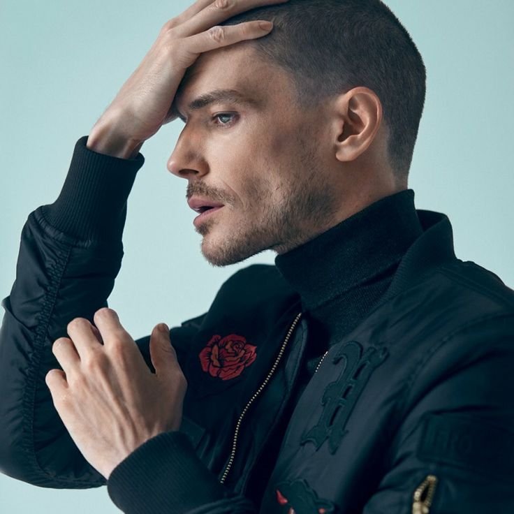 Прическа как у Макана