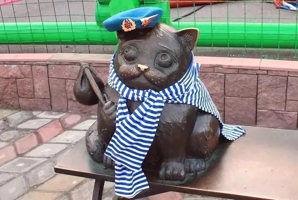 Памятник Семен Мурманск