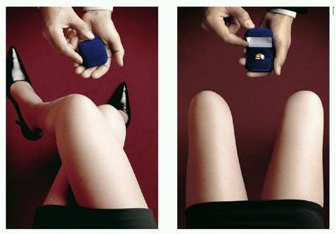 Наушники девушка ноги