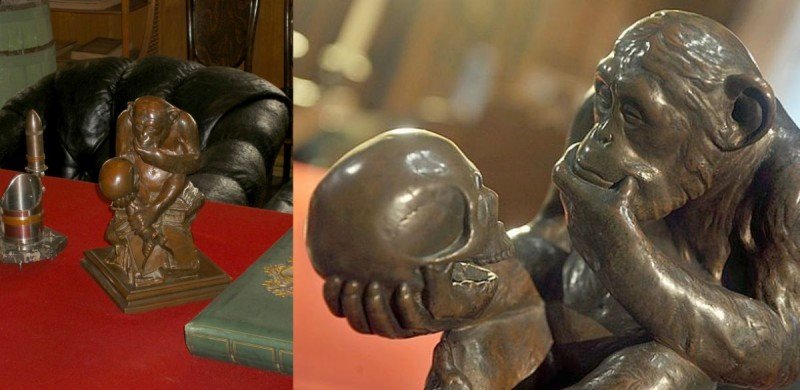 Статуэтка Ленина обезьяна