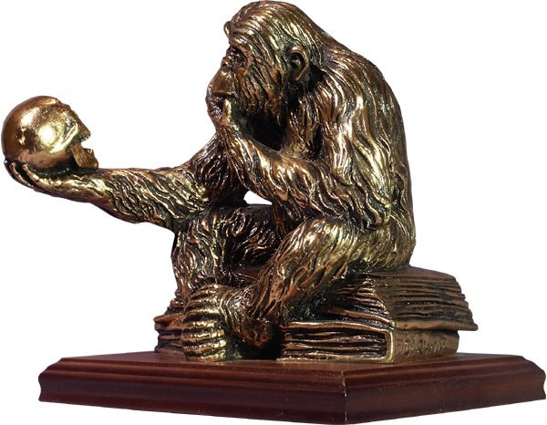 Скульптура обезьянки