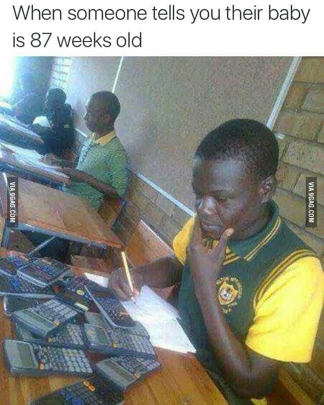 С считающим на пальцах парнем