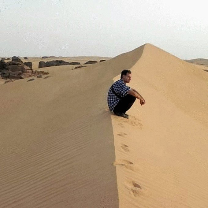 Путешественник в пустыне