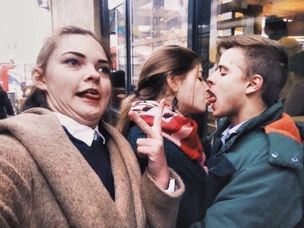 Третий лишний Мем