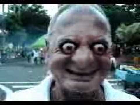 Афроамериканец с выпученными глазами