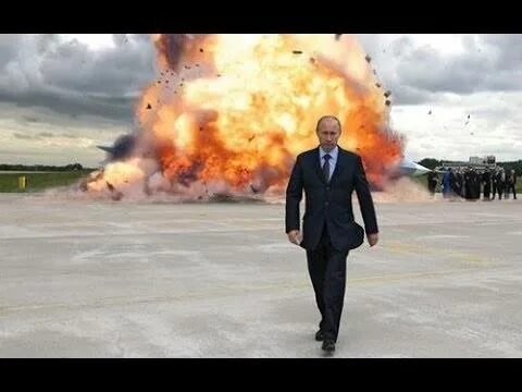 Герой на фоне взрыва