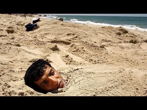 Человек из песка