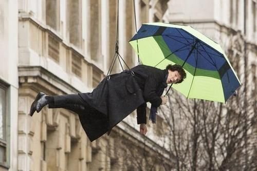 Мэри Поппинс с зонтиком