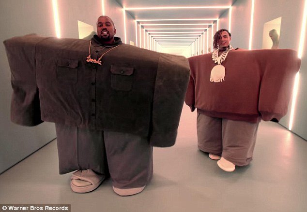 Большой пуховик Kanye West