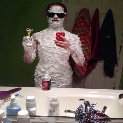 Девушка в пене