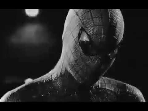 Человек паук грустит