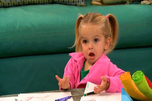 Девушка с удивленным лицом