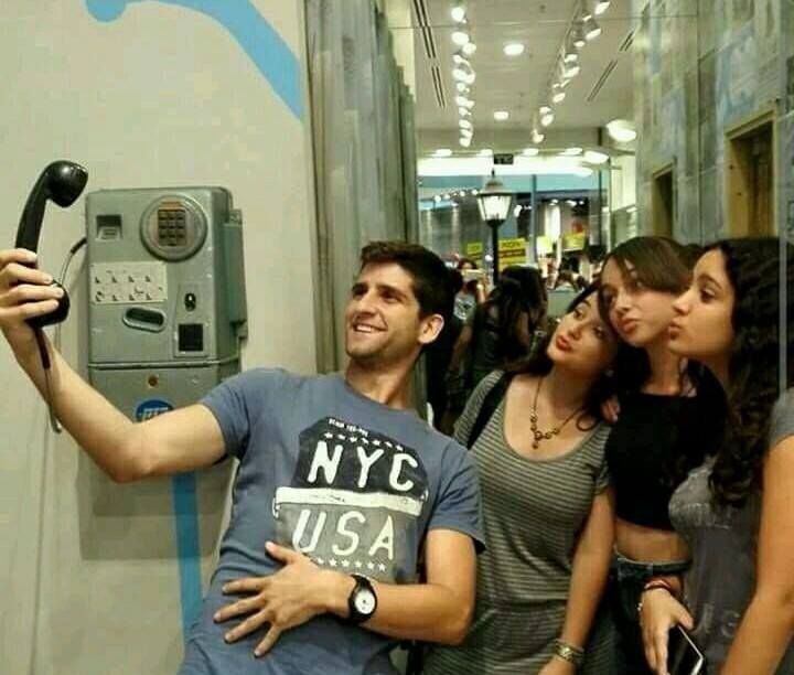 Смешные селфи с друзьями