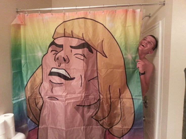 Штора в ванную прикол