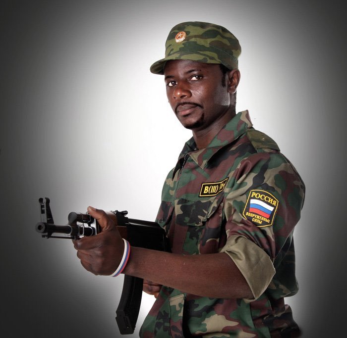 Афроамериканец в русской военной форме