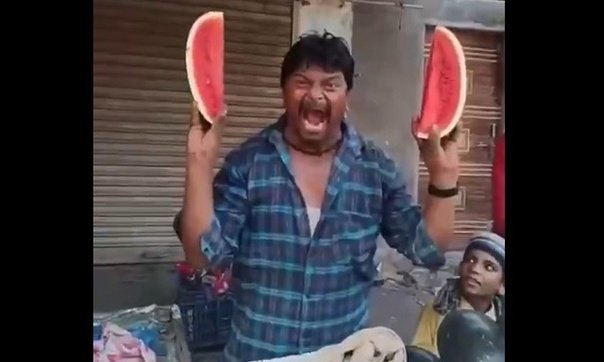 Чурка с арбузом