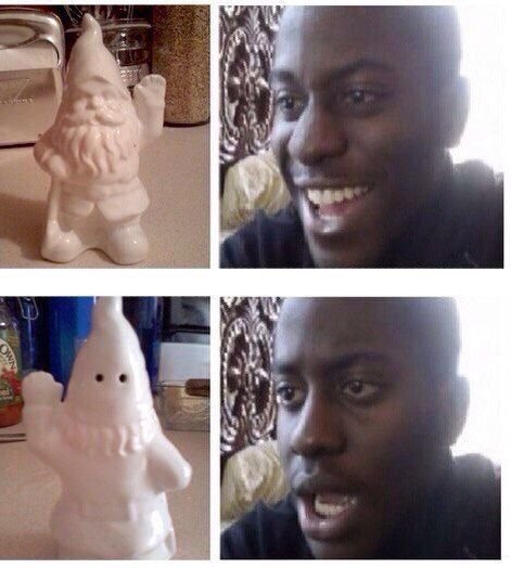 Негр улыбается