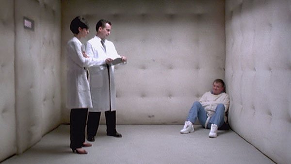 Комната в психбольнице