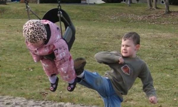 Дети дерутся