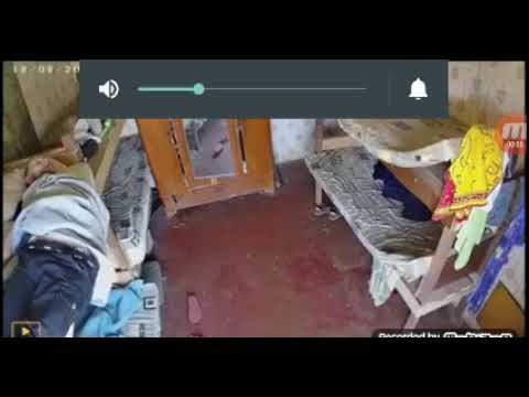 Парень упал с кровати