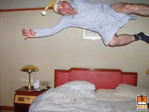 Прыгнуть в кровать