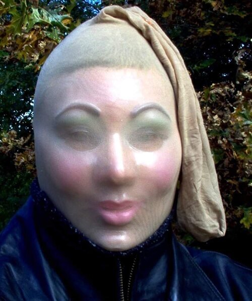 Челка на голове