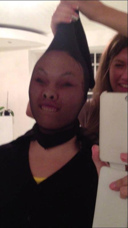 Чулок на голове