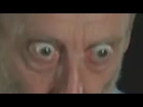 Девушка с выпученными глазами